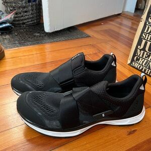 Tiem spin shoes! Worn once